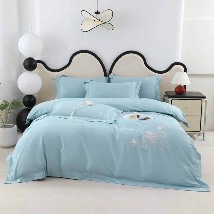 91家纺网 家纺一手货源 找家纺 优姿家纺2025新品高端加密全棉100支绣花宽边四件套 淡雅生活-天蓝