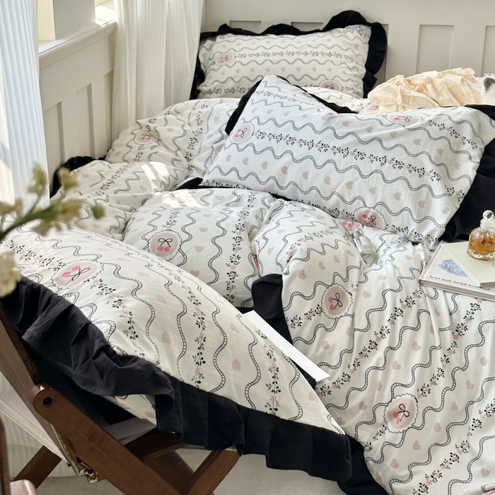 91家纺网 家纺一手货源 找家纺 芷凡家纺 2025新款皱皱云感棉赫本风韩式花边四件套 波纹