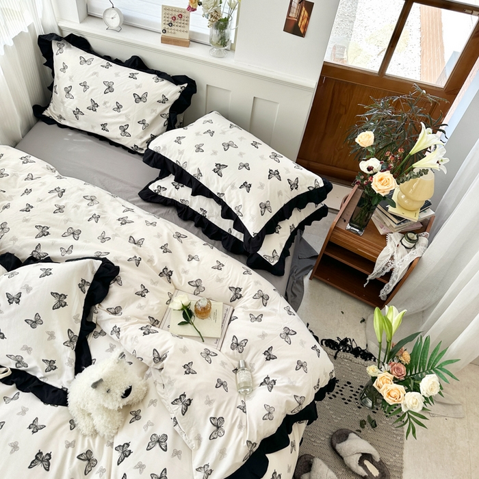 91家纺网 家纺一手货源 找家纺 芷凡家纺 2025新款皱皱云感棉赫本风韩式花边四件套 蝶梦