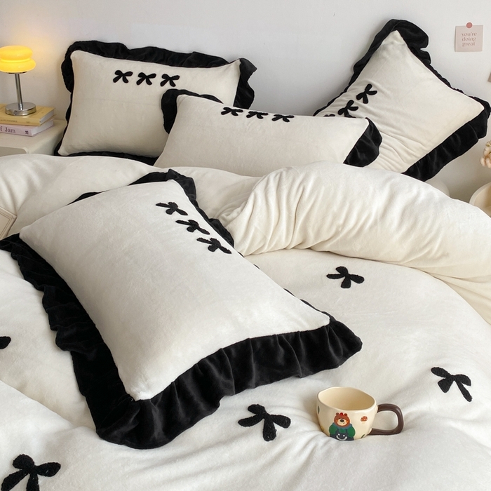 91家纺网 家纺一手货源 找家纺 （总）梦莱斯2025新款黑边绣花牛奶绒四件套