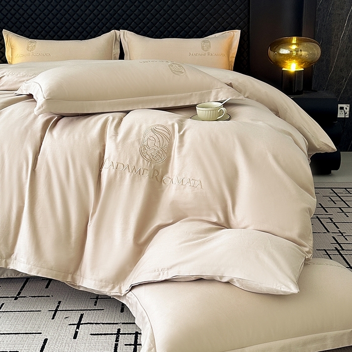 91家纺网 家纺一手货源 找家纺 梦莱斯2025新款长绒棉刺绣轻奢系列四件套 奶油白