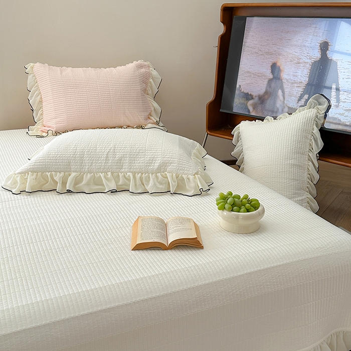 91家纺网 家纺一手货源 找家纺 琳可家居 2025新款雪精灵系列兰精天丝凉感床盖三件套 香草白