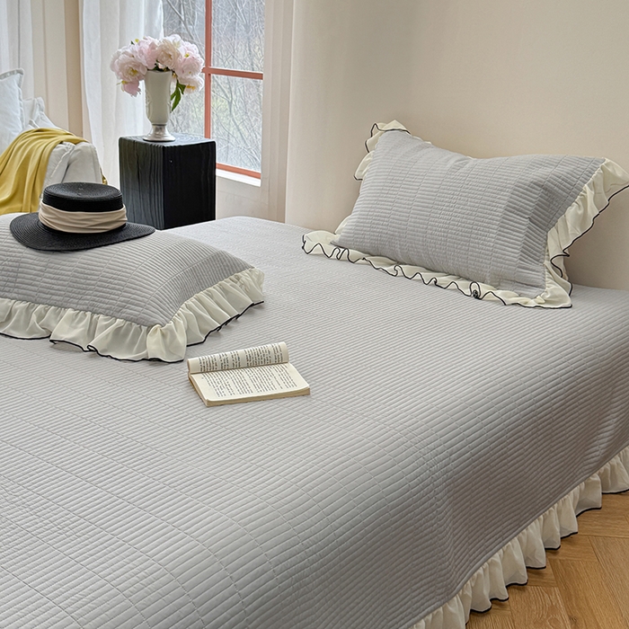 91家纺网 家纺一手货源 找家纺 琳可家居 2025新款雪精灵系列兰精天丝凉感床盖三件套 素雅灰