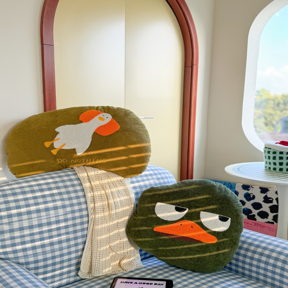 91家纺网 家纺一手货源 找家纺 （总）美茉家居 2025新款云朵绒异形抱枕