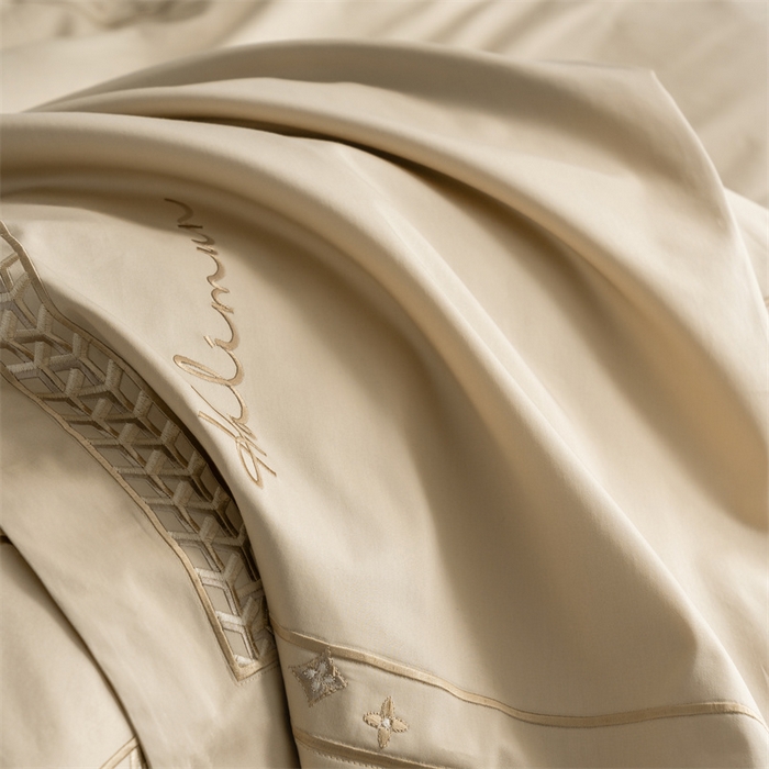 91家纺网 家纺一手货源 找家纺 保罗圣迪奥 2025新款全棉长绒棉刺绣四件套-星光 星光-金