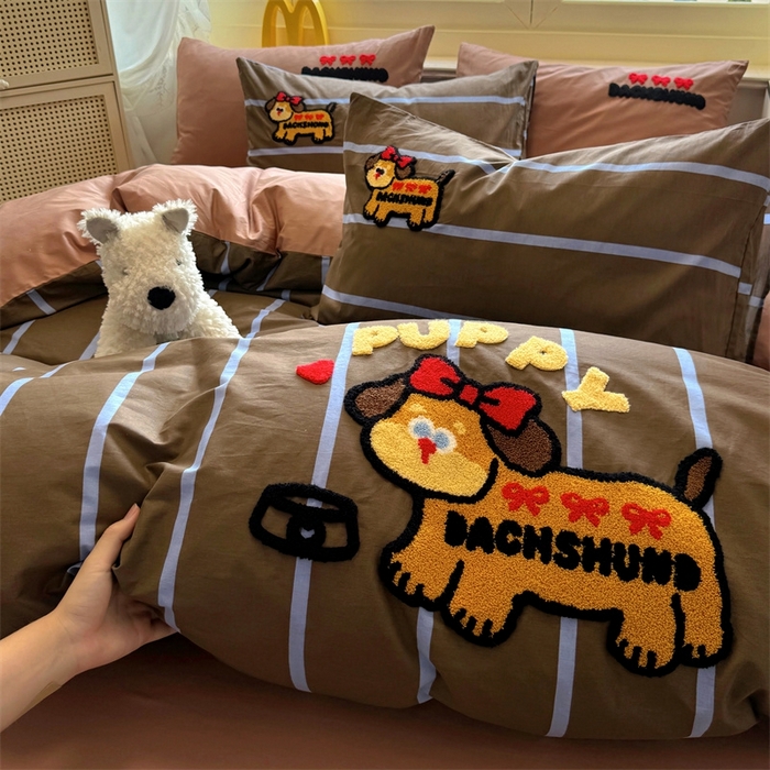 91家纺网 家纺一手货源 找家纺 启程2025全棉13372毛巾绣四件套 可爱汪-咖