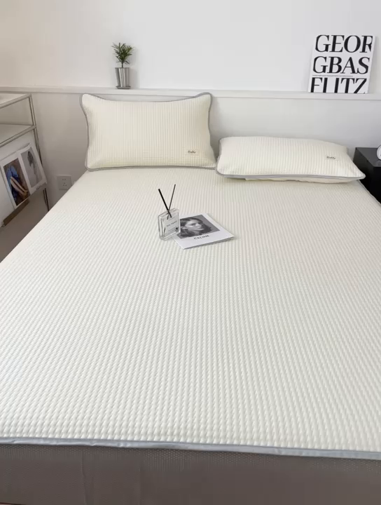 91家纺网 家纺一手货源 找家纺 吉象2025新款A类床笠款软凉席 饼干格象牙白