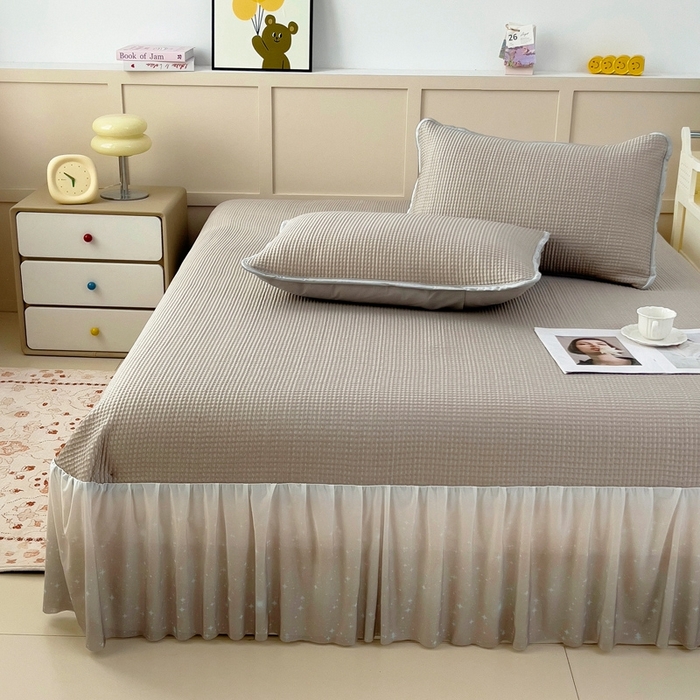 91家纺网 家纺一手货源 找家纺 情煊 2025新款a类凉感冰豆豆床裙 华夫格香槟