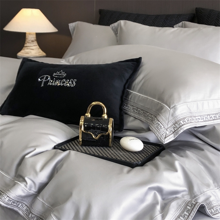 91家纺网 家纺一手货源 找家纺 2025新款全棉长绒棉刺绣四件套-迷宫 迷宫-灰