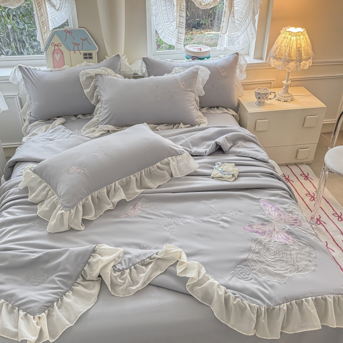 91家纺网 家纺一手货源 找家纺 凯美家居 2025新款超柔亲肤棉夏被回件套 夏被蝶恋花 浅灰