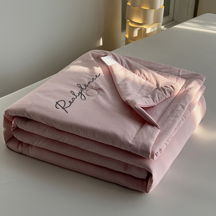 91家纺网 家纺一手货源 找家纺 （总）小久久 2025新款雪肌棉夏被