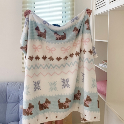 91家纺网 家纺一手货源 找家纺 桃喜 2025新款春夏双面四季牛奶绒毛毯空调毯（会员-2） 费尔岛狗狗蓝