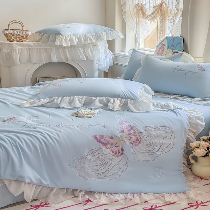 91家纺网 家纺一手货源 找家纺 凯美家居 2025新款超柔亲肤棉夏被回件套 夏被蝶恋花 浅蓝