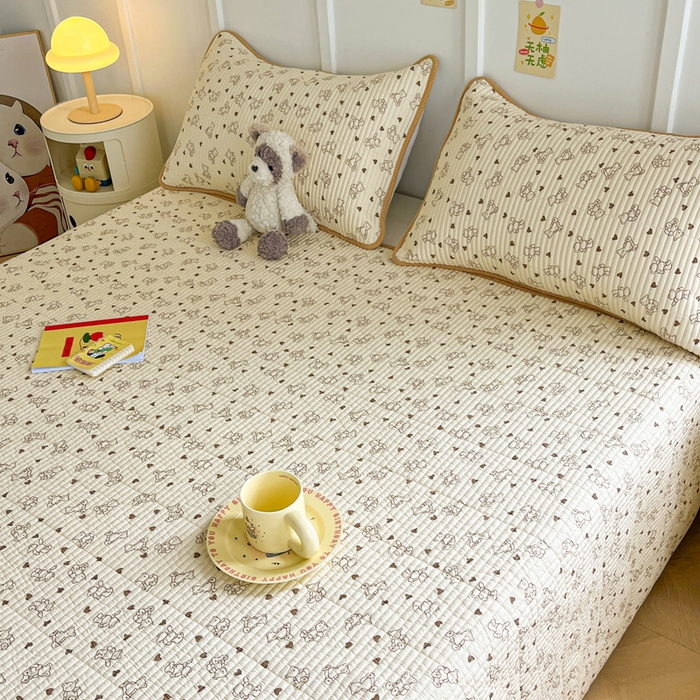 91家纺网 家纺一手货源 找家纺 梵朴 2025新款跑量款纯棉印花床盖三件套 贝贝熊