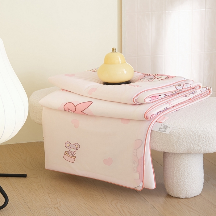 91家纺网 家纺一手货源 找家纺 U被家纺 2025新款三丽鸥官方授权亲肤凉感夏凉被空调被 【三丽鸥官方授权】纷纷美乐蒂