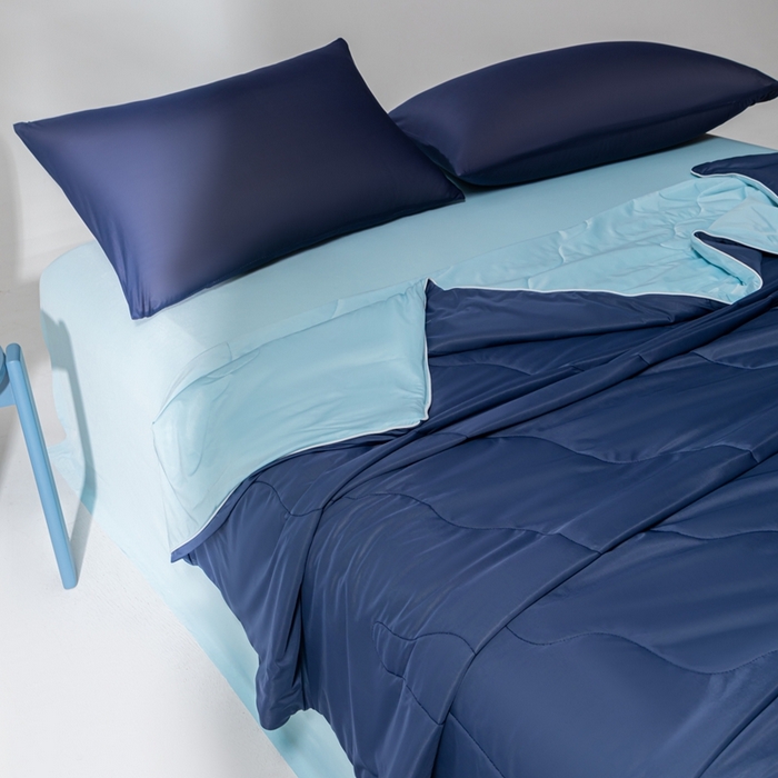 91家纺网 家纺一手货源 找家纺 样样红被业 2025新款抗菌凉感丝夏被 深蓝+天蓝