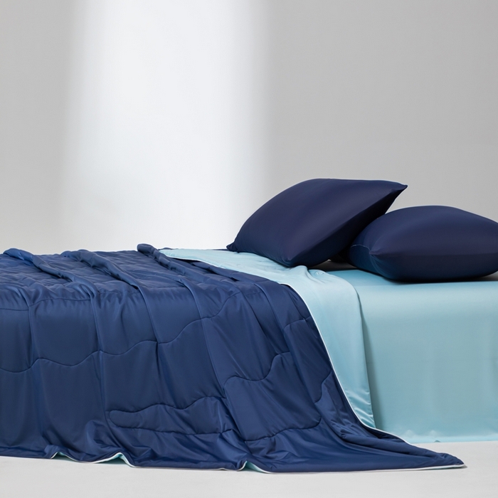 91家纺网 家纺一手货源 找家纺 样样红被业 2025新款抗菌凉感丝夏被 深蓝+天蓝