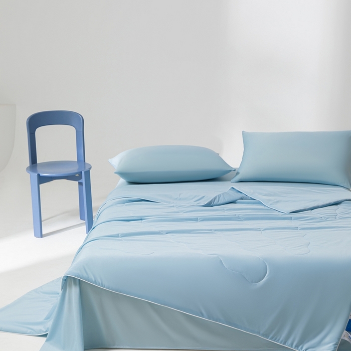 91家纺网 家纺一手货源 找家纺 样样红被业 2025新款抗菌凉感丝夏被 蓝色