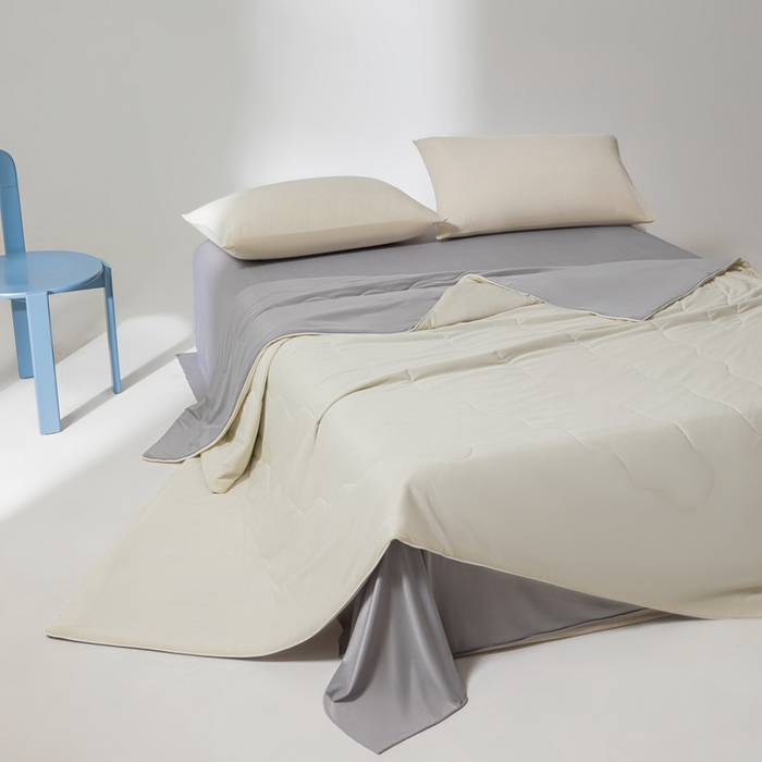 91家纺网 家纺一手货源 找家纺 样样红被业 2025新款抗菌凉感丝夏被 米+灰