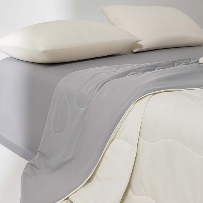 91家纺网 家纺一手货源 找家纺 样样红被业 2025新款抗菌凉感丝夏被 米+灰