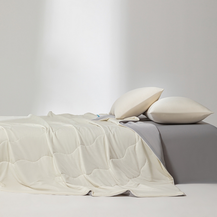 91家纺网 家纺一手货源 找家纺 样样红被业 2025新款抗菌凉感丝夏被 米+灰