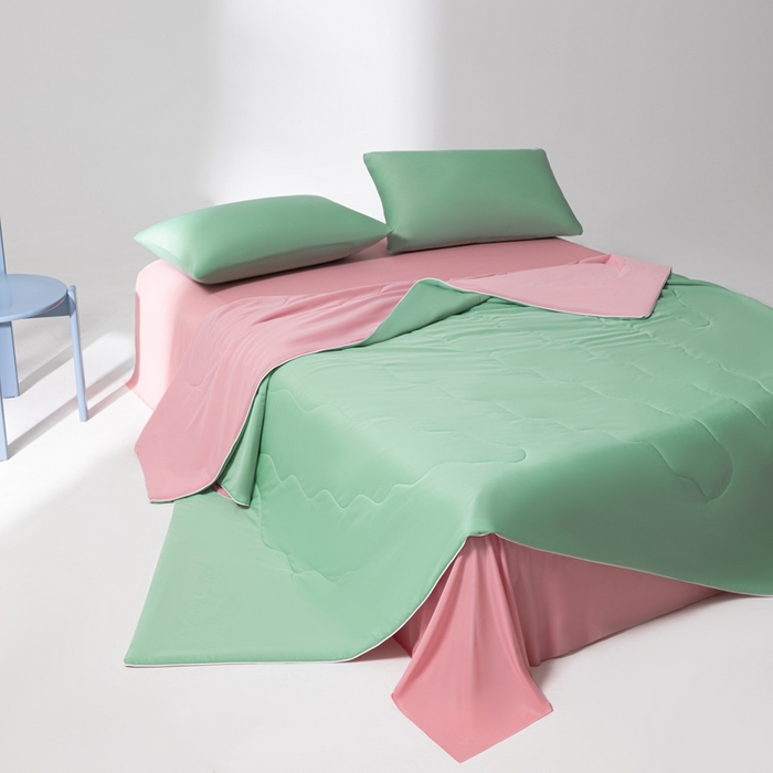 91家纺网 家纺一手货源 找家纺 样样红被业 2025新款抗菌凉感丝夏被 绿+豆沙