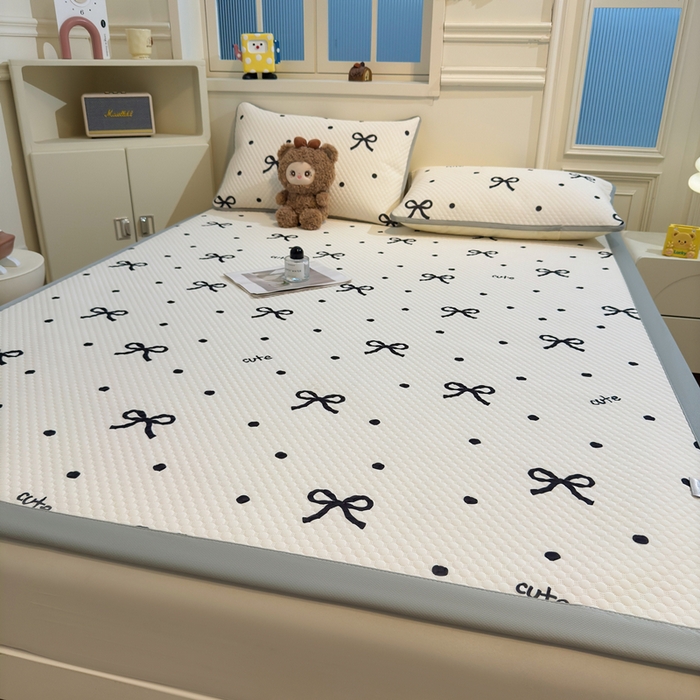 91家纺网 家纺一手货源 找家纺 喜居 2025新款A类凉感豆豆席印花款凉席 波点蝴蝶结