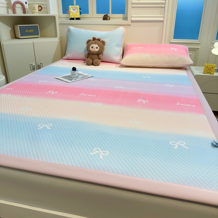 91家纺网 家纺一手货源 找家纺 喜居 2025新款A类凉感豆豆席印花款凉席 彩云端