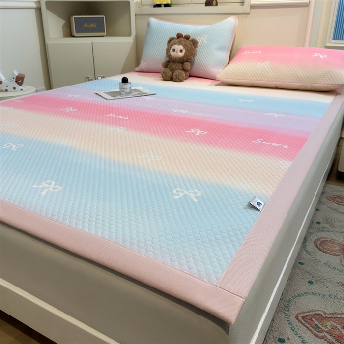 91家纺网 家纺一手货源 找家纺 喜居 2025新款A类凉感豆豆席印花款凉席 彩云端