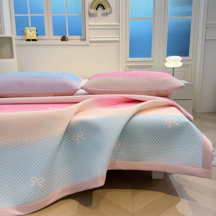 91家纺网 家纺一手货源 找家纺 喜居 2025新款A类凉感豆豆席印花款凉席 彩云端