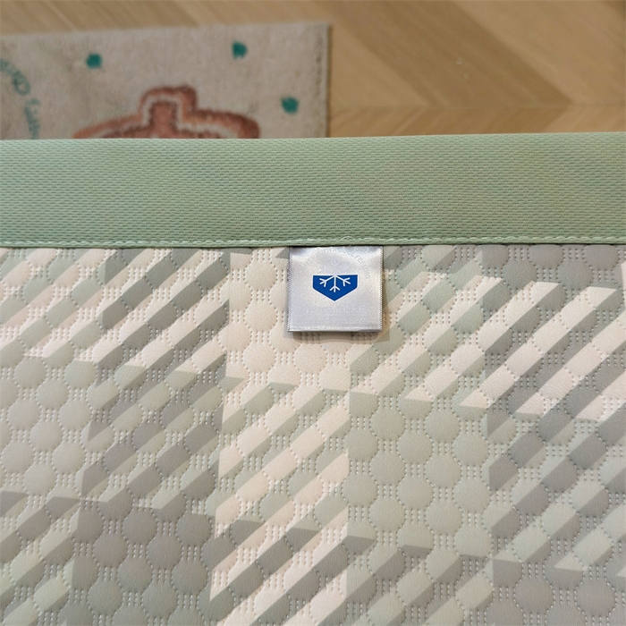 91家纺网 家纺一手货源 找家纺 喜居 2025新款A类凉感豆豆席印花款凉席 晨曦绿