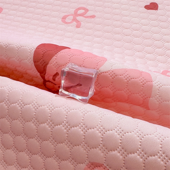 91家纺网 家纺一手货源 找家纺 喜居 2025新款A类凉感豆豆席印花款凉席 粉色之恋