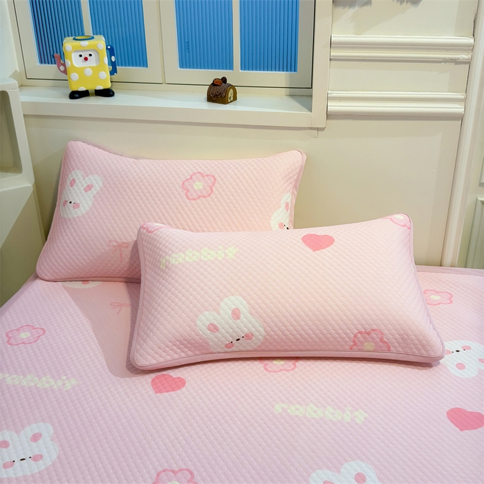 91家纺网 家纺一手货源 找家纺 喜居 2025新款A类凉感豆豆席印花款凉席 粉小兔