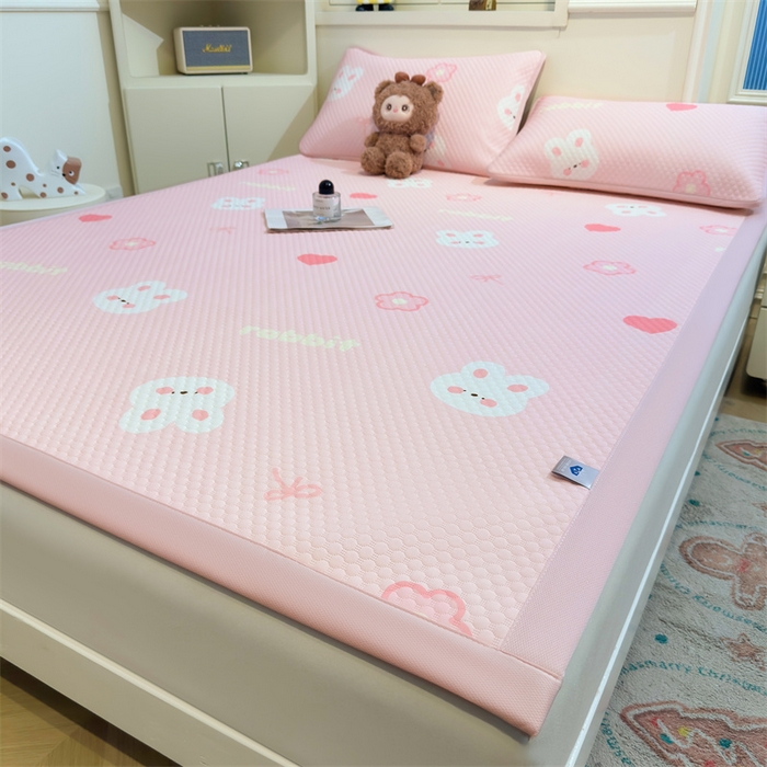 91家纺网 家纺一手货源 找家纺 喜居 2025新款A类凉感豆豆席印花款凉席 粉小兔