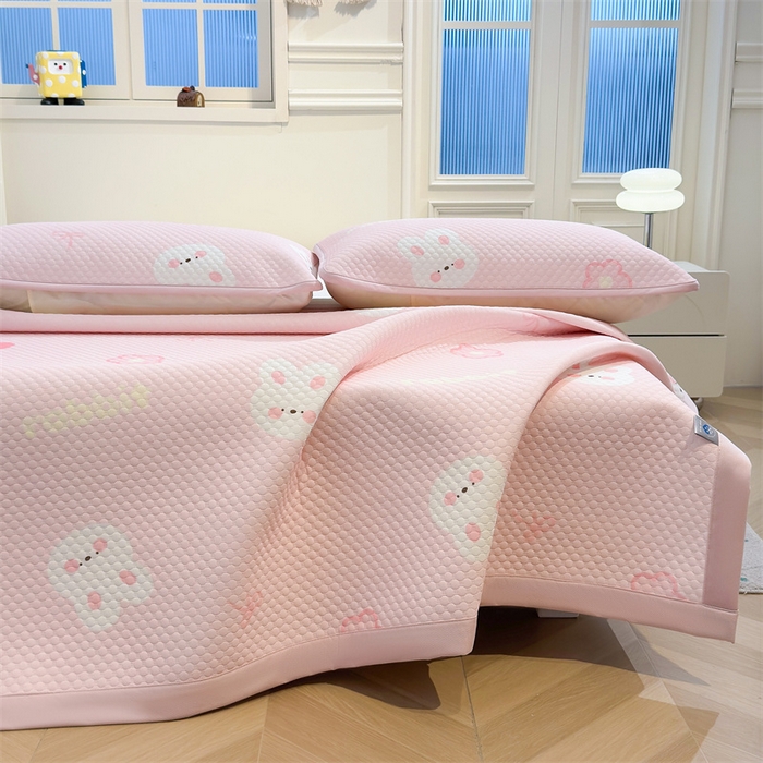 91家纺网 家纺一手货源 找家纺 喜居 2025新款A类凉感豆豆席印花款凉席 粉小兔