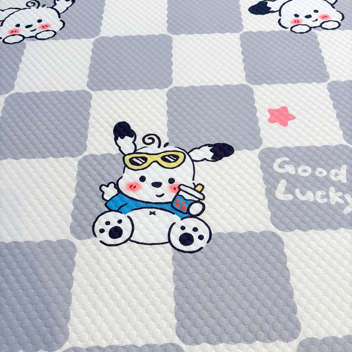 91家纺网 家纺一手货源 找家纺 喜居 2025新款A类凉感豆豆席印花款凉席 欢乐狗