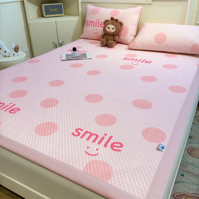 91家纺网 家纺一手货源 找家纺 喜居 2025新款A类凉感豆豆席印花款凉席 微笑-粉