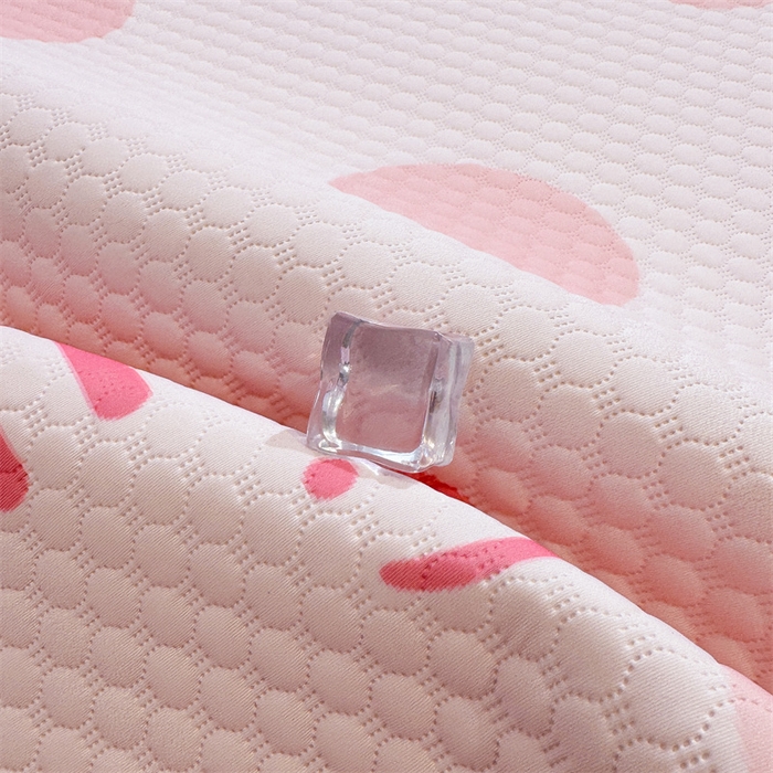 91家纺网 家纺一手货源 找家纺 喜居 2025新款A类凉感豆豆席印花款凉席 微笑-粉