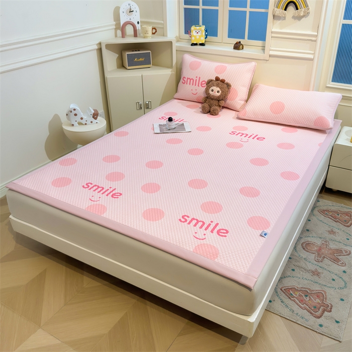 91家纺网 家纺一手货源 找家纺 喜居 2025新款A类凉感豆豆席印花款凉席 微笑-粉