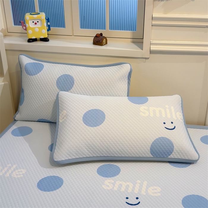 91家纺网 家纺一手货源 找家纺 喜居 2025新款A类凉感豆豆席印花款凉席 微笑-蓝