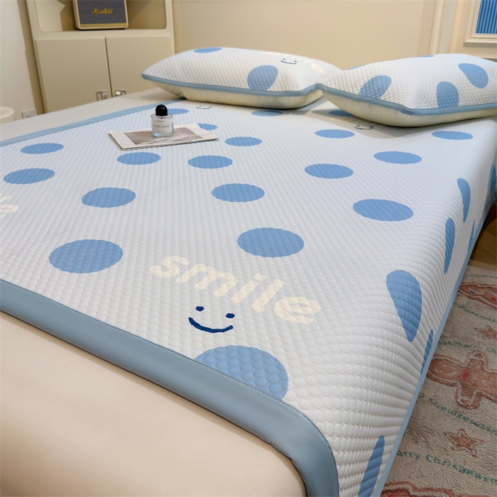 91家纺网 家纺一手货源 找家纺 喜居 2025新款A类凉感豆豆席印花款凉席 微笑-蓝