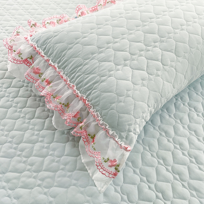 91家纺网 家纺一手货源 找家纺 罗艺轩 2025新款A类珍珠棉花边床裙三件套-梦幻花园 梦幻花园-蓝灰色