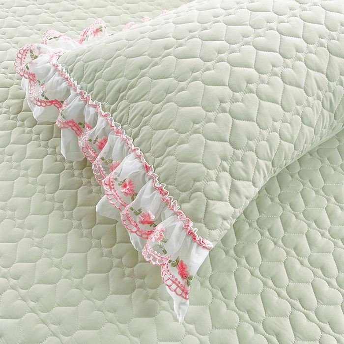 91家纺网 家纺一手货源 找家纺 罗艺轩 2025新款A类珍珠棉花边床裙三件套-梦幻花园 梦幻花园-碧草绿