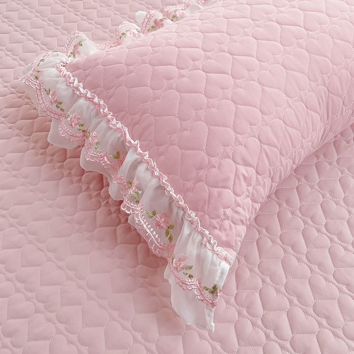 91家纺网 家纺一手货源 找家纺 罗艺轩 2025新款A类珍珠棉花边床裙三件套-梦幻花园 梦幻花园-粉