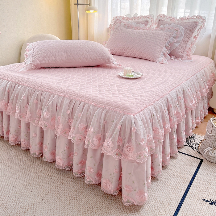 91家纺网 家纺一手货源 找家纺 罗艺轩 2025新款A类珍珠棉花边床裙三件套-梦幻花园 梦幻花园-粉