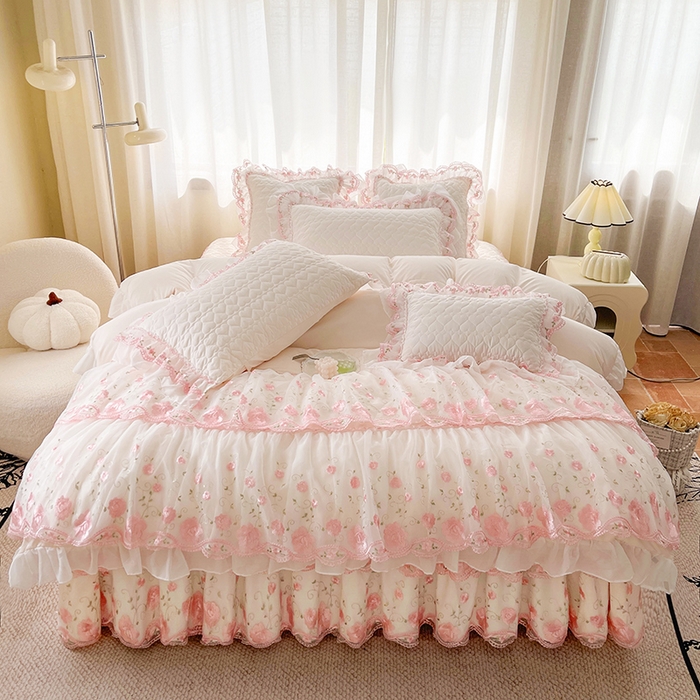 91家纺网 家纺一手货源 找家纺 （总）罗艺轩 2025新款A类珍珠棉花边床裙四件套-梦幻花园