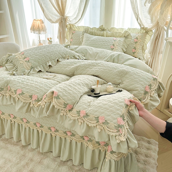 91家纺网 家纺一手货源 找家纺 罗艺轩 2025新款A类珍珠棉全夹棉床盖款四件套-玫瑰之恋 玫瑰之恋-碧草绿