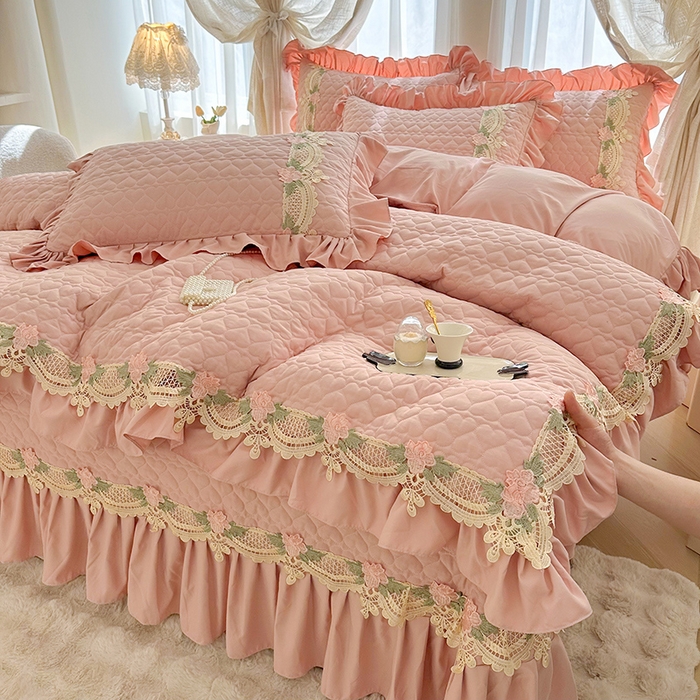 91家纺网 家纺一手货源 找家纺 罗艺轩 2025新款A类珍珠棉全夹棉床盖款四件套-玫瑰之恋 玫瑰之恋-豆沙