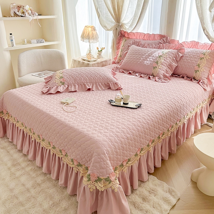 91家纺网 家纺一手货源 找家纺 罗艺轩 2025新款A类珍珠棉全夹棉床盖款四件套-玫瑰之恋 玫瑰之恋-粉