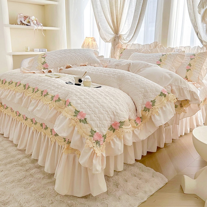 91家纺网 家纺一手货源 找家纺 罗艺轩 2025新款A类珍珠棉全夹棉床盖款四件套-玫瑰之恋 玫瑰之恋-荷花白